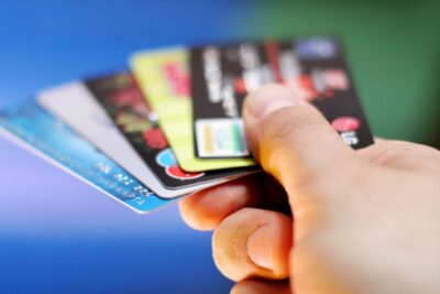 ¿Cuántas tarjetas de crédito debo tener? Las respuestas que quieres saber