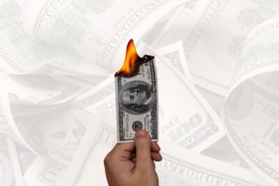 Pasivos a Evitar: Identificando las Trampas Financieras